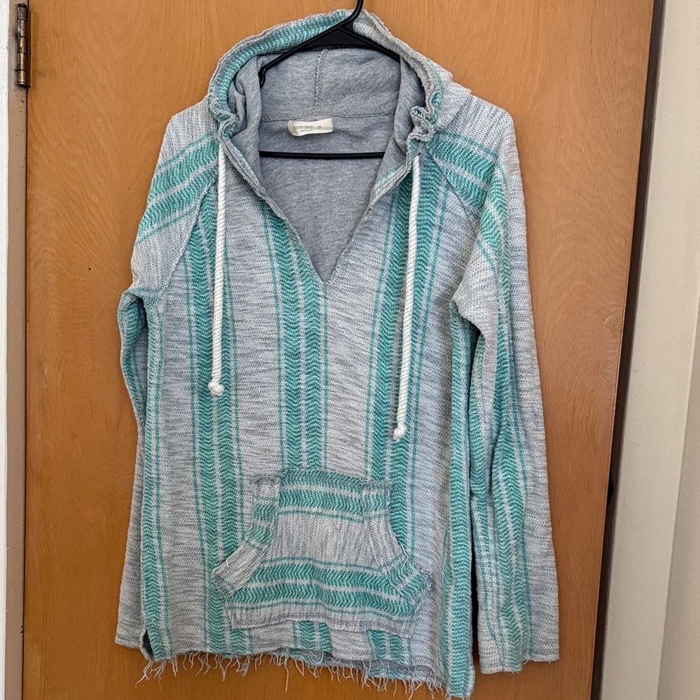 Sz M Ocean Drive Striped Hoodie with Front Pocket